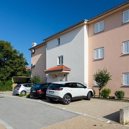 Apartments Crnekovic IV Baška Esterno foto