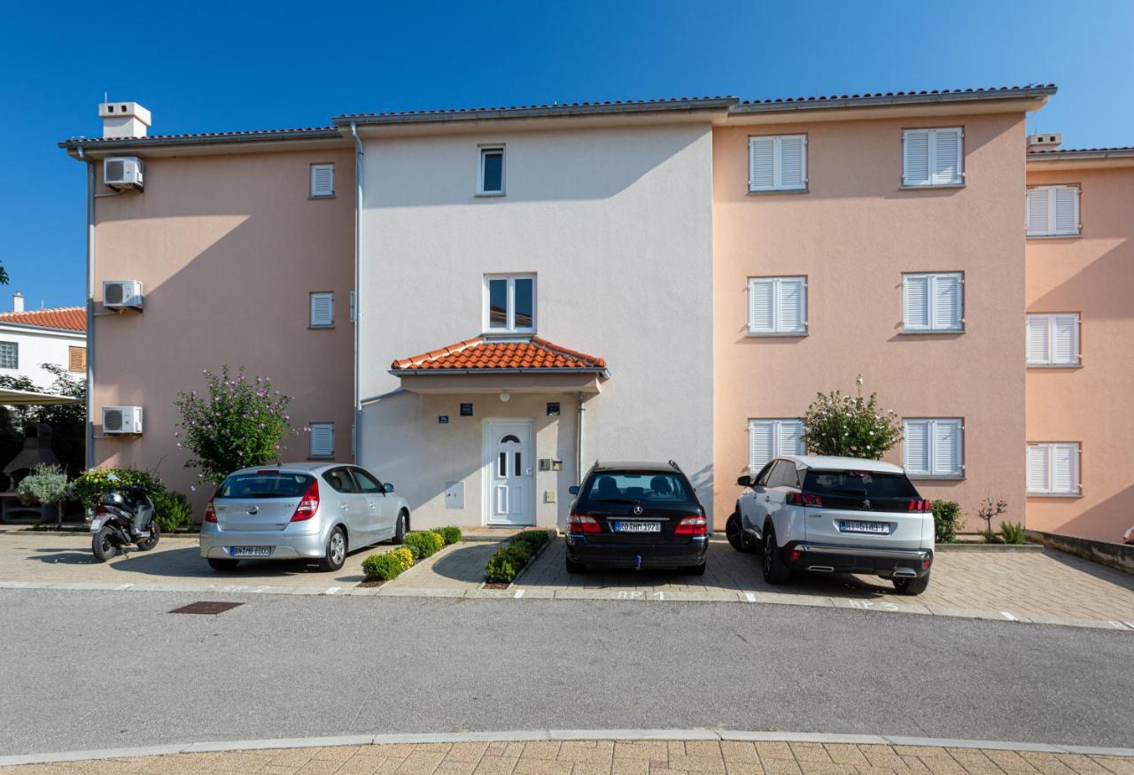 Apartments Crnekovic IV Baška Esterno foto
