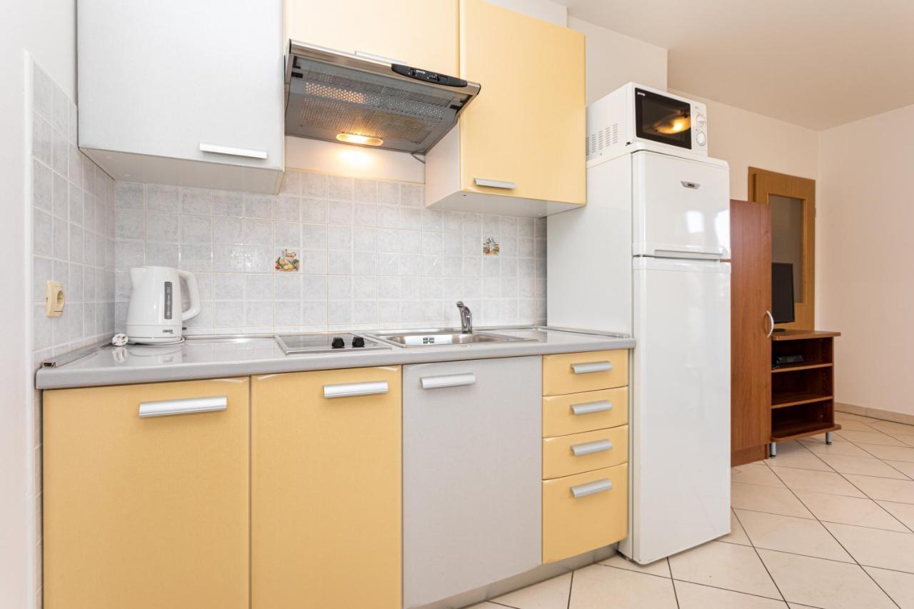 Apartments Crnekovic IV Baška Esterno foto