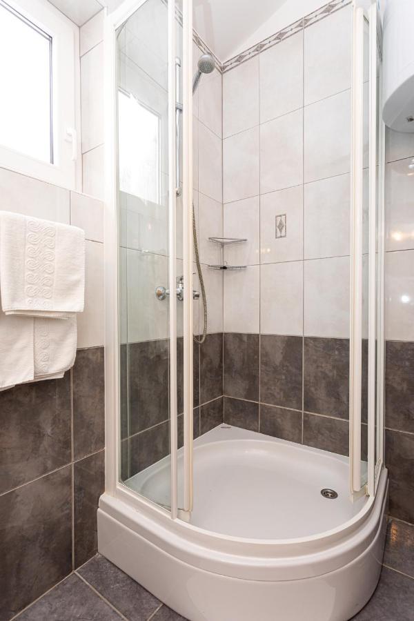 Apartments Crnekovic IV Baška Esterno foto