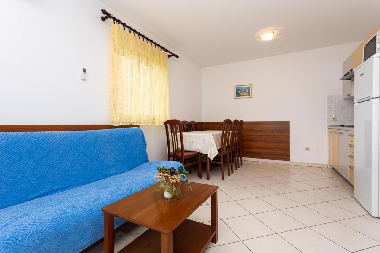 Apartments Crnekovic IV Baška Esterno foto