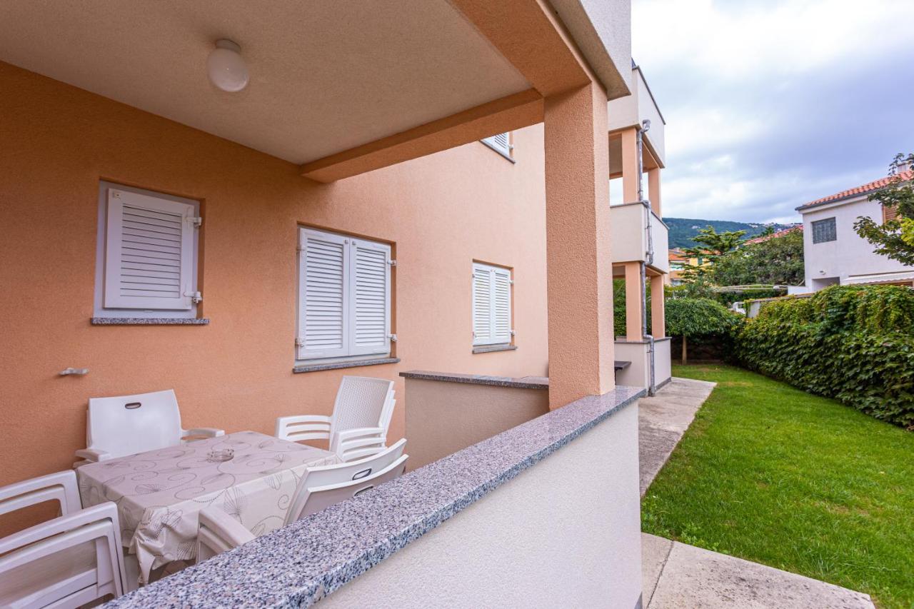 Apartments Crnekovic IV Baška Esterno foto