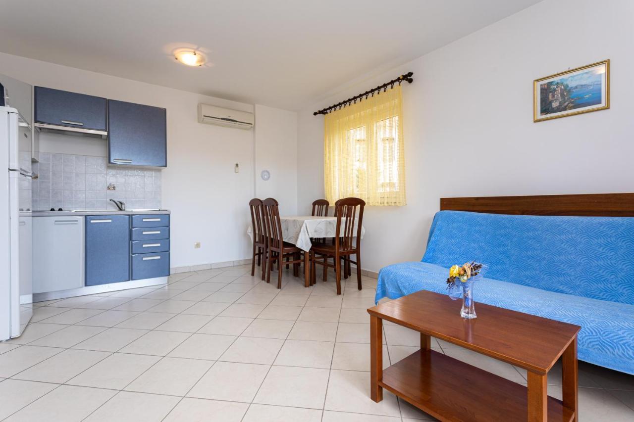 Apartments Crnekovic IV Baška Esterno foto