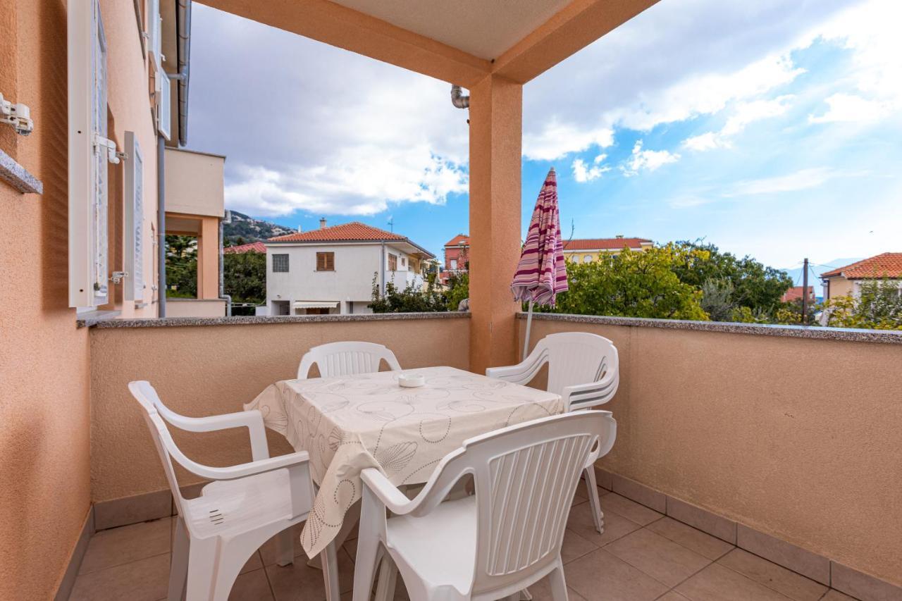 Apartments Crnekovic IV Baška Esterno foto