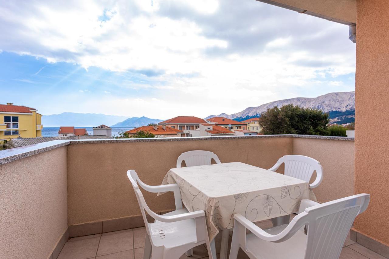 Apartments Crnekovic IV Baška Esterno foto