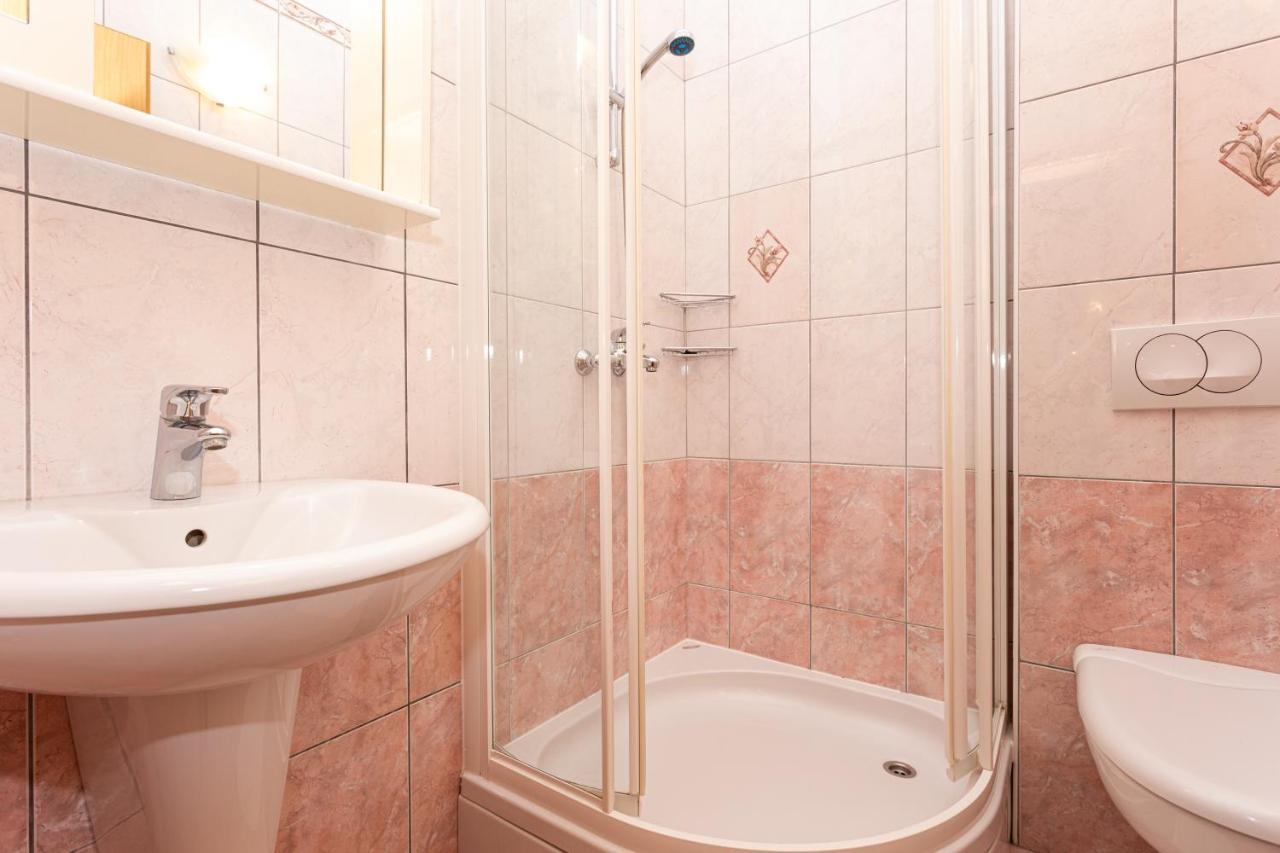 Apartments Crnekovic IV Baška Esterno foto